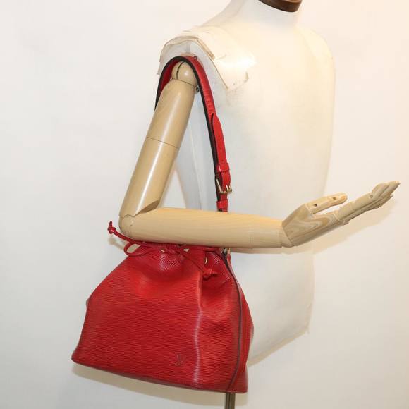 LOUIS VUITTON Noe Shoulder Bag - Picture 7 of 16